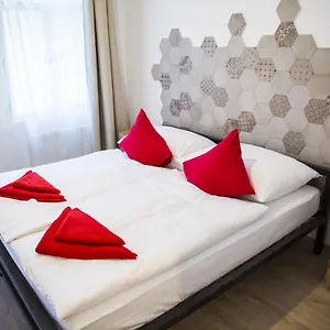 Gregory House Aparthotel